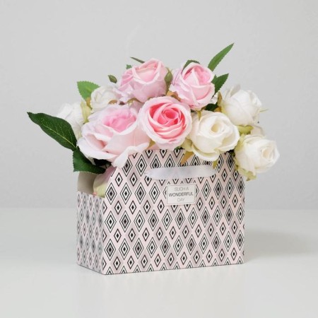 Box for flowers folding SUCH A Wonderful Day, 17 × 13 × 7 cm