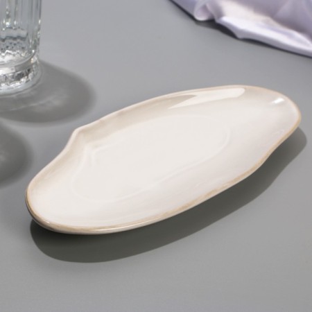 Ceramic plate "Sea shell", 10 x 23 cm white, white color-1