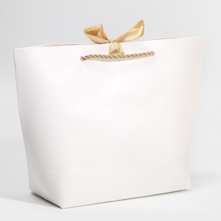 Gift package "White Snow", 19 x 20 x 9 cm, new year-2