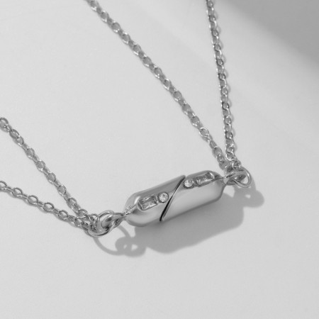 Kulons "Demetrons" Pills, white color in silver, 45 cm