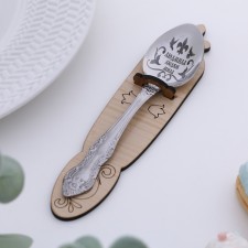 A spoon is registered, tea, with an engraving 
