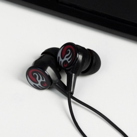 The headphones wired in the box, “coolest”, vacuum, black-4