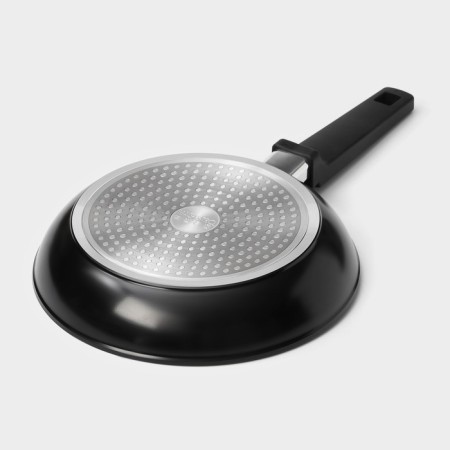 Pan Magistro Flame, D = 24 cm, h = 4.7 cm, Soft-Touch pen, anti-stick coating, induction-5