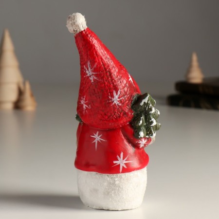 Souvenir Polystone "Snowman in red with a green scarf, holds the Christmas tree" 9.3x8.2x18.7 cm-2