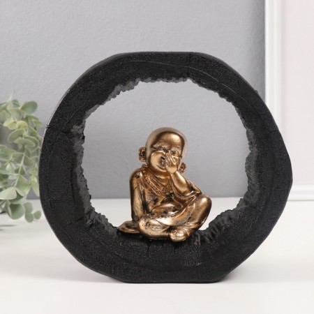 Souvenir Polystone "Little Hosty laughing, in an arch of wood cut" 6x21x19 cm