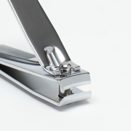 Pleshoper nippers are pedicure, with a file, 8.5 cm, in PVC-chechl, the color is silver, SZZ-19-D-4
