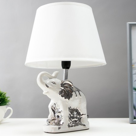 HELP LAM "White Elephant" 22.5x22.5x32cm Risalux
