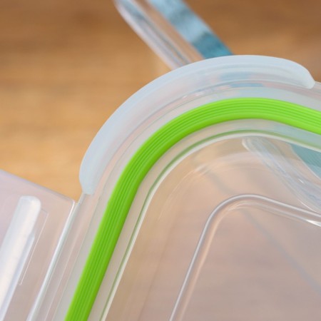 A container with a plastic lid, glass, 350 ml-3