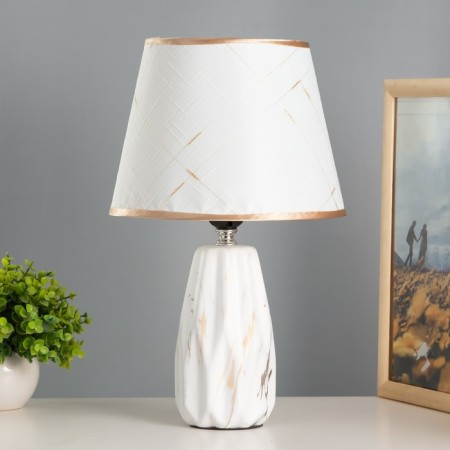 Donra table lamp E27 40W white gold 22x22x35cm Risalux