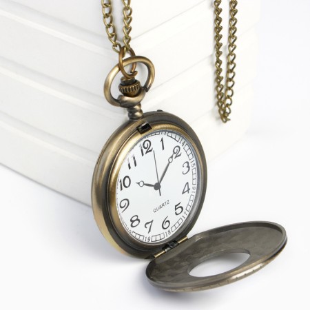 Pocket quartz clock "Stars in a circle", on a chain of 80 cm-1