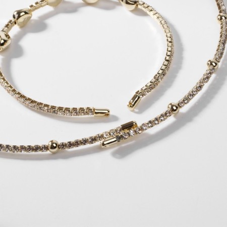 Set 2 objects “necklaces, bracelet” noel figure, white color in gold-1