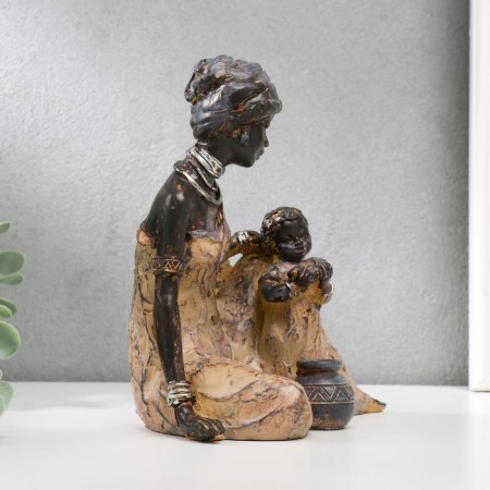 Souvenir Polystone "African with a child" under a tree 18.5x17.5x10.5 cm-3