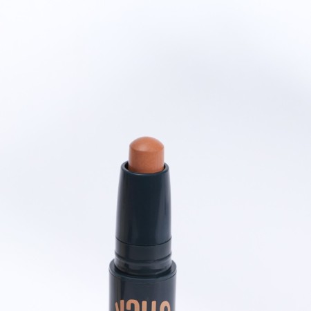 Cont around the face for a double: Contour and highlighter-8
