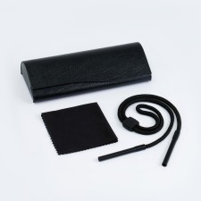 Set for glasses: lace, case, napkin