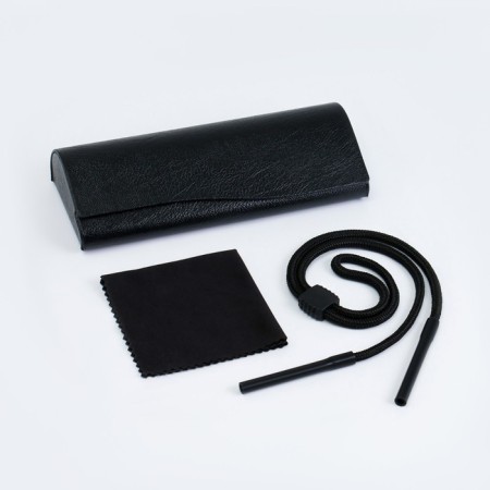 Set for glasses: lace, case, napkin