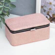 Casket to the leatherette for jewelry 