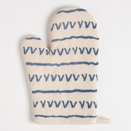 Kitchen set (2 objects) of the “Triangles” shares, a grade 17x17 cm, mittens 26x16 cm, 100% p/e-1