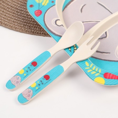 A set of children's bamboo dishes, 3 objects: plate, fork, spoon, me to you-2