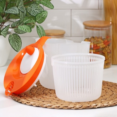 Green dryer with a measuring jug, 1950 ml, 23 × 17 × 15 cm, color mix-6