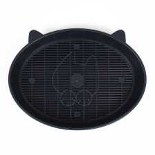 Toilet with a mesh 