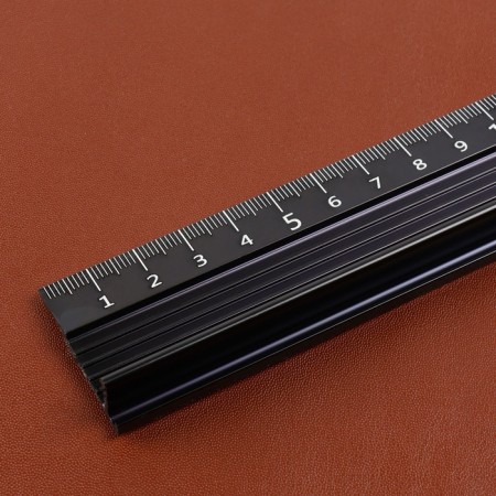 A ruler for the skin, anti -slip, with an emphasis, metal, 20 cm, thickness 34 mm-2