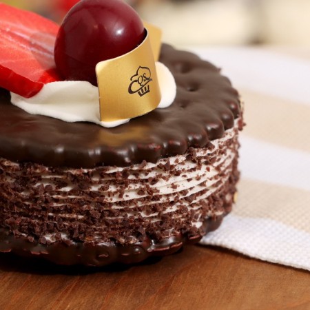 Mulyazh - Magnet "Chocolate cracker with berries" 7x7x6cm-3