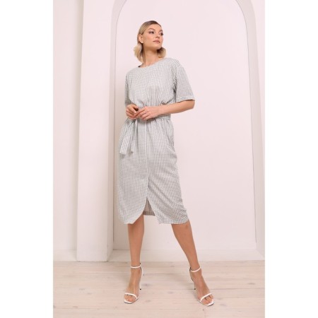 Women's dress, size 42