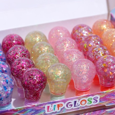 Bloss for the lips "Light bulb", a mix of flowers and aromas-3