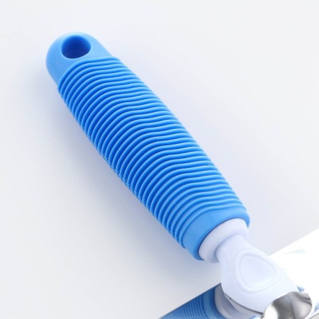 Pudder without drops with a corrugated rubber handle 9 x 15 cm, white-blue-3