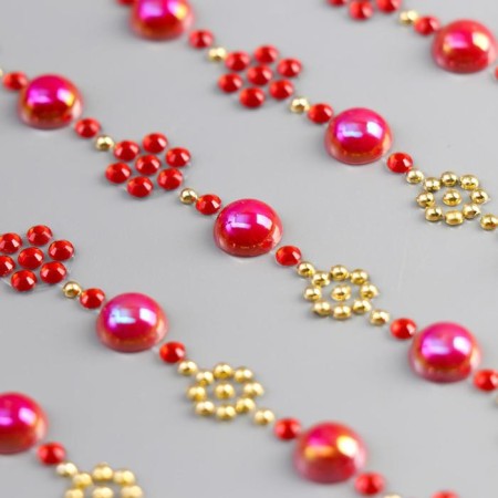 Stick plastic rhinestones "Flower and half -peaks" mix 31x10.7 cm-2