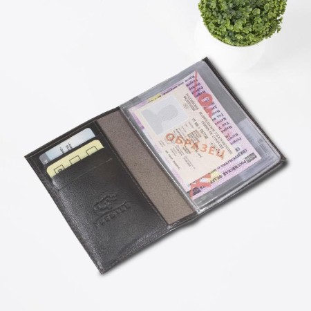 Cover for auto -codes, size 9.5 x 13 cm, color brown boat-1