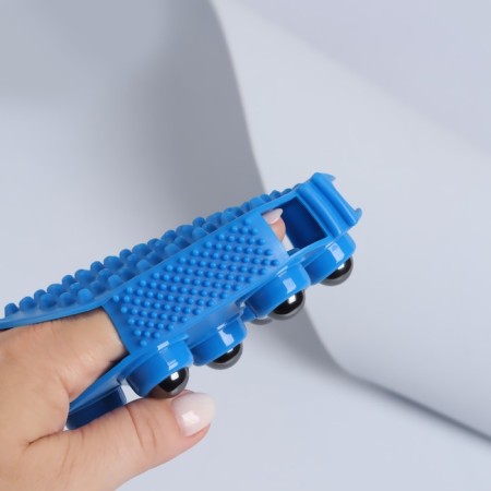 Massage, bilateral, universal, 7 balls, with a suspension, 13 × 10 × 4cm, color mix-7