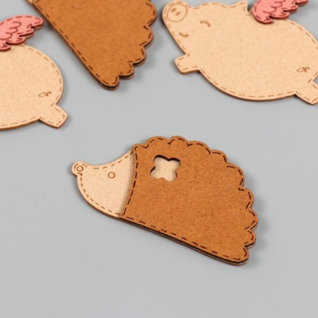 Decor for creativity claims. MICS 6x4.3 cm suede-1