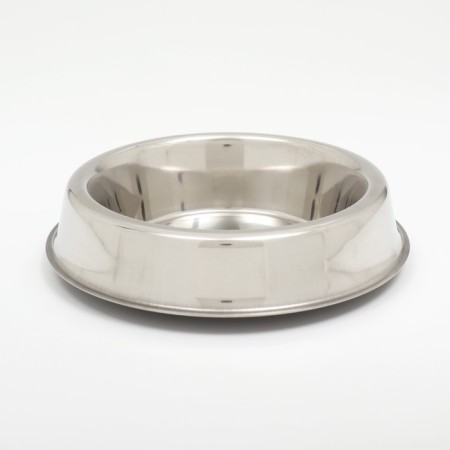 A bowl with a non -slip base and a raised edge, 900 ml