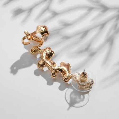 Earring "caffe" chamomile with rhinestones, white color in gold, l = 5 cm-2