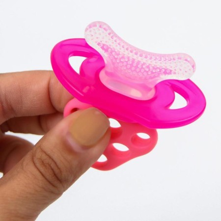 Silicone teether "for the front teeth", pink, with a cap, crumb I-13
