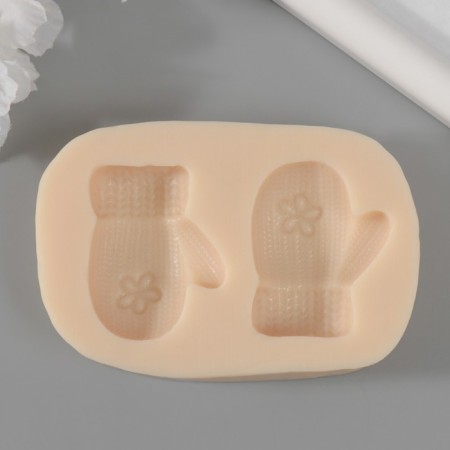 Mold Silicon "mittens" 4.2x3.3 cm mix-1