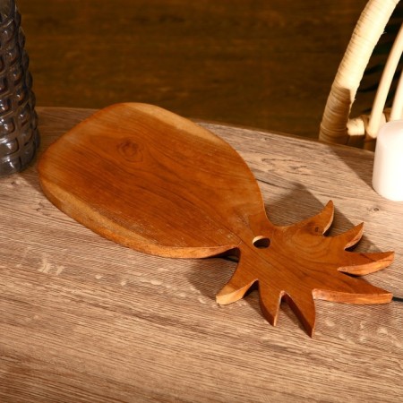 Cutting board "pineapple" 45x20x2 cm, tick tree-1