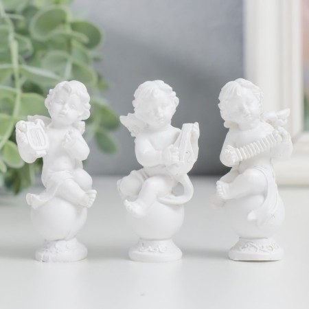 Souvenir Polystone "Snowty angel musician on the ball" MIX 6x4x2.8