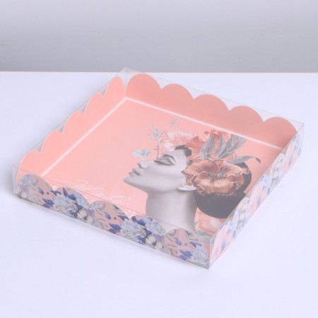 Cookie box, confectionery packaging with PVC lid, “live a dream”, 18 x 18 x 3 cm