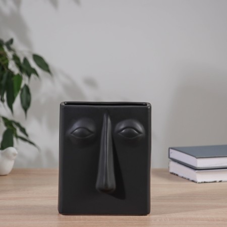 VAZA Ceramics Table "Pietro" modesty, 18x15 cm, black-1