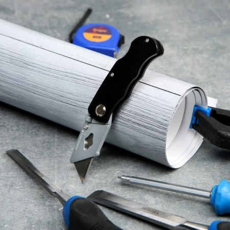 The knife is a universal folding tundra, metal. Corps, trapezoidal blade + 5 spare, 19 mm-11