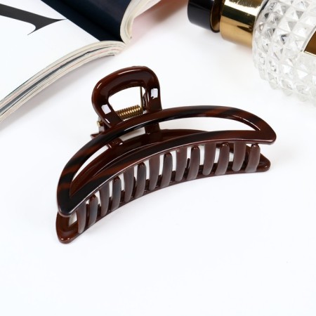 Hair crab "Juna" arc, 8.5 cm, brown