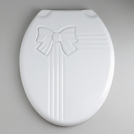 The toilet seat with the Comfort luxury lid, 44.5 × 37 cm, white color
