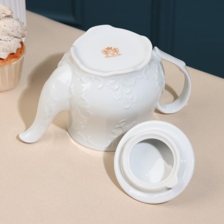 Rococo kettle, 550 ml, porcelain-3