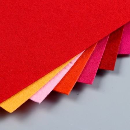 A set of felt (hard) 1 mm 20x30 cm 10 sheets. Red assorted-1