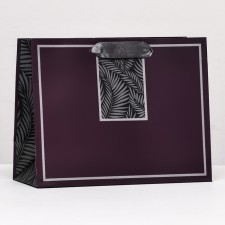 Package Gift Dark violet, 23 x 17.8 x 9.8 cm