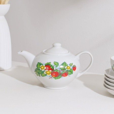 Tea Service "Flowering Strawberries", 14 objects: kettle, sugar tower, 6 tea pairs, porcelain-1