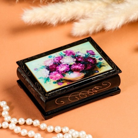 Casket "Flowers", 7.5 × 10 cm, lacquer miniature