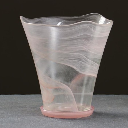 Flower pot with the pallet "Christina" alabaster, pink 1.8 liters